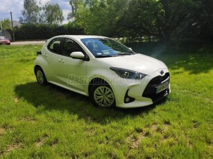 TOYOTA YARIS 1.5 Hybrid Comfort Style Tech e-CVT