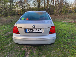 VOLKSWAGEN BORA 1.8 4Motion