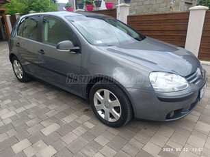 VOLKSWAGEN GOLF V 1.6 Perfekt