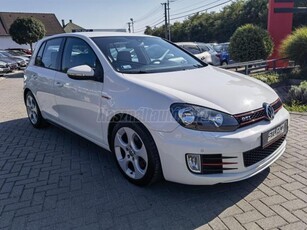 VOLKSWAGEN GOLF VI 2.0 TSI GTI DSG F1 - Sz.könyv - DynAudio