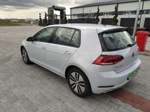 VOLKSWAGEN GOLF VII e-Golf