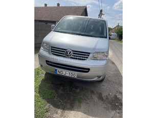 VOLKSWAGEN MULTIVAN 2.5 TDI