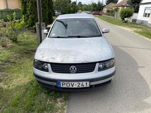 VOLKSWAGEN PASSAT V 1.9 TDI