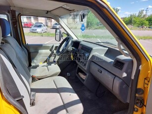 VOLKSWAGEN TRANSPORTER T4 70X02D