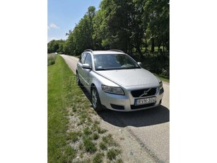 VOLVO V50 2.0 D