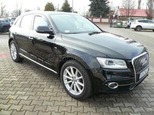 AUDI Q5 3.0 TDI quattro clean diesel S-tronic Vezérlés Cserélve