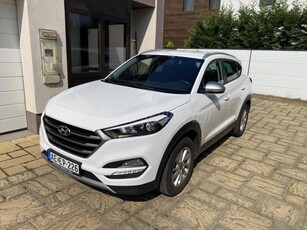 HYUNDAI TUCSON 1.6 GDI Premium Navi. Holttér-figyelő. stb