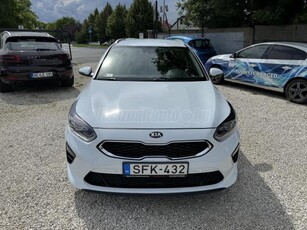 KIA CEE'D Ceed SW 1.6 CRDi HP Hybrid Gold DCT MAGYARORSZÁGI. SÉRÜLÉSMENTES. GYÁRI GARANCIÁLIS. NAVI.KAMERA.TÉLI CSOMAG. LED