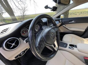 MERCEDES-BENZ GLA 200 CDI d Style 4Matic 7G-DCT