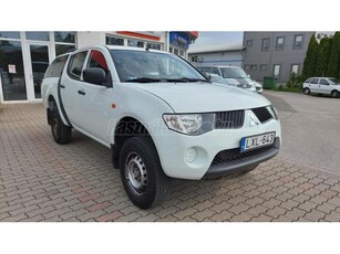 MITSUBISHI L 200 Pick Up 2.5 D DC Invite Magyar. vezetett szervizkönyv. Friss műszaki