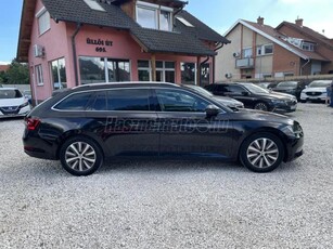 SKODA SUPERB Combi 1.6 TDI Style 96.000 KM. MOTOROS-MEMÓRIÁS-FŰTHETŐ BŐR BELSŐ. TOLATÓ KAMERA. NAVIGÁCIÓ