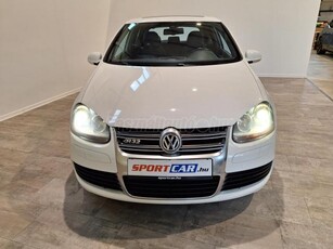 VOLKSWAGEN GOLF V 3.2 V6 R32 4Motion