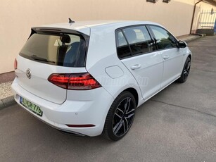 VOLKSWAGEN GOLF VII e-Golf