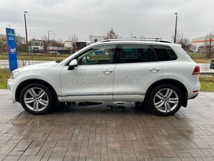 VOLKSWAGEN TOUAREG 4.2 V8 TDI Tiptronic ic Vezetett szervízkönyves. friss műszaki vizsgával!