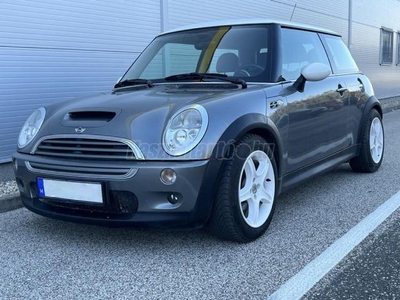 MINI COOPER 1.6 // COOPER S // GYÁRI SPORT // 2 TONE BRILLANT // 163 LÓERŐ // 6 SEBESSÉG //