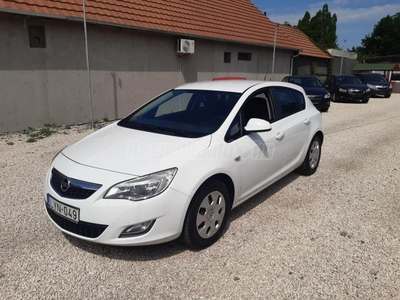 OPEL ASTRA J 1.4 Enjoy