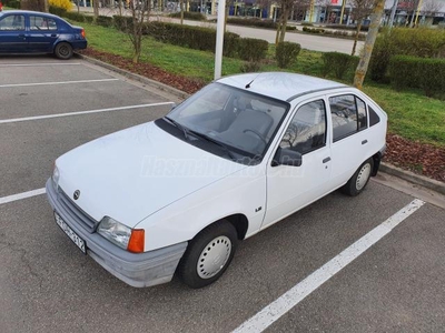 OPEL KADETT E