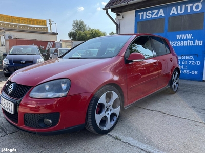 Volkswagen Golf V 2.0 TFSI GTI DSG szervizkönyv...