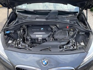 BMW 220d xDrive Luxury (Automata) (7 személyes )