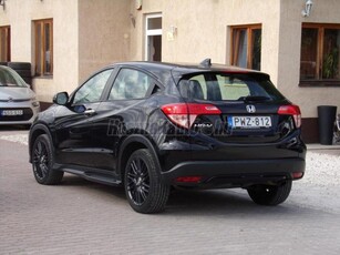 HONDA HR-V 1.5 Elegance CVT Black Edition! Magyarországi! Különlegesség! Vezetett szervizkönyv!