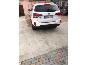 KIA SORENTO 2.4 benzin