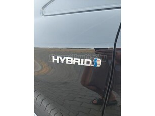 TOYOTA PRIUS 1.8 HSD Premium (Automata)