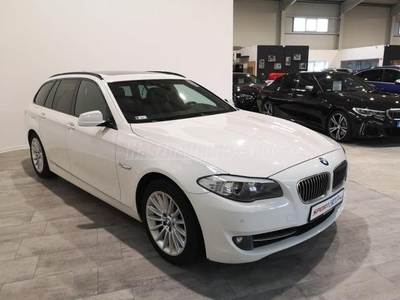 BMW 530d xDrive Touring (Automata) FRISS VIZSGA. VEZETETT SZERVIZKÖNYV