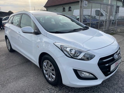 HYUNDAI I30 CW 1.6 CRDi LP ISG Comfort ÚJ MODELL LED MENETFÉNY MULTIKORMANY KLÍMA CD AUDIO USB