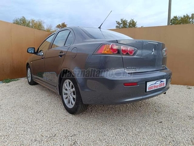 MITSUBISHI LANCER 1.6 Invite Special KEVÉS KM!!!