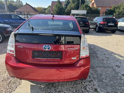 TOYOTA PRIUS 1.8 HSD Premium (Automata)