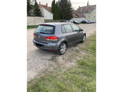 VOLKSWAGEN GOLF VI 1.6 Trendline