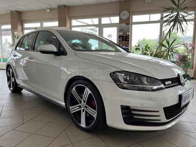 VOLKSWAGEN GOLF VII 2.0 GTD BMT Highline végig vez. szerv.könyv