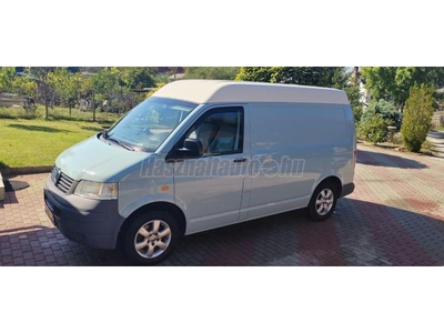 VOLKSWAGEN TRANSPORTER T5 2.5 TDI +VONÓHOROG+ALUKERÉK+3 FŐ+