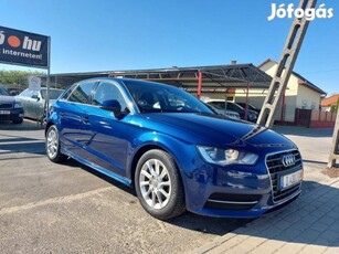 AUDI A3 Sportback 1.6 TDI ultra Attraction Kitű...