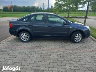 Eladó Ford focus 1.6 TDCI Trend 80KW 105 LE-S személyautó.