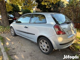 Fiat Stilo Alkatrész Donor