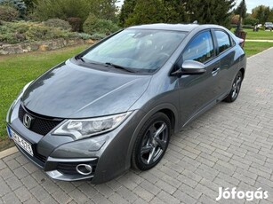 Honda Civic 1.8 Sport Magyar---sérülésmentes---...