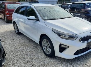 KIA CEE'D Ceed SW 1.5 T-GDI Hybrid Gold DCT Mo-...