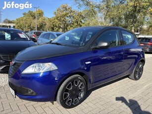 Lancia Ypsilon 1.3 Mjet Platinum Megkímélt álla...