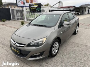 Opel Astra J Sedan 1.6 Enjoy EURO6 Moi! Végig m...