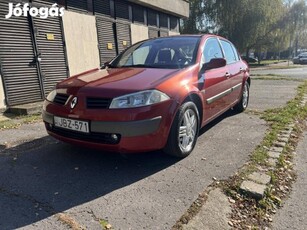 Renault Megane Limousine 1.6 Dynamique Digitklí...