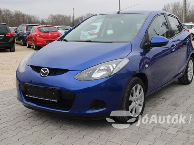 MAZDA Mazda 2