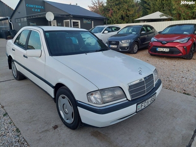 Mercedes-Benz C-Osztály