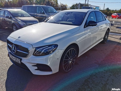 Mercedes-Benz E 300 9G-Tronic AMG EXT.Burmester...