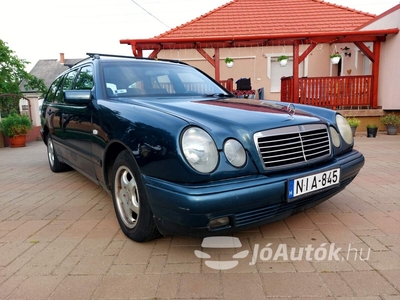 MERCEDES-BENZ E-osztály