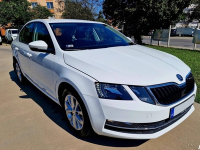 Skoda Octavia 1.6 CR TDI Style DSG Magyarország...