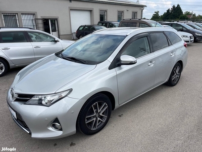 Toyota Auris Touring Sports 1.6 Lounge Kamera.N...