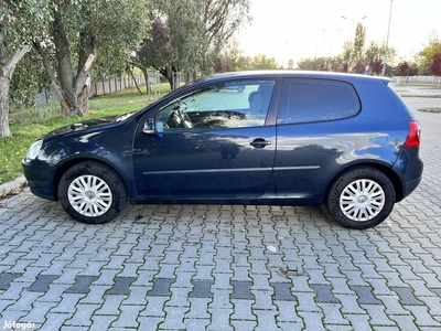 Eladó Golf 5