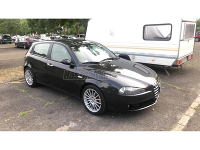 ALFA ROMEO 147 1.6 T. Spark Distinctive