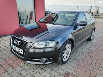 AUDI A3 2.0 TDI Ambition DPF Kitünő állapot 146...